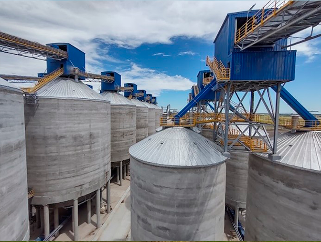 Silos de industria agraria